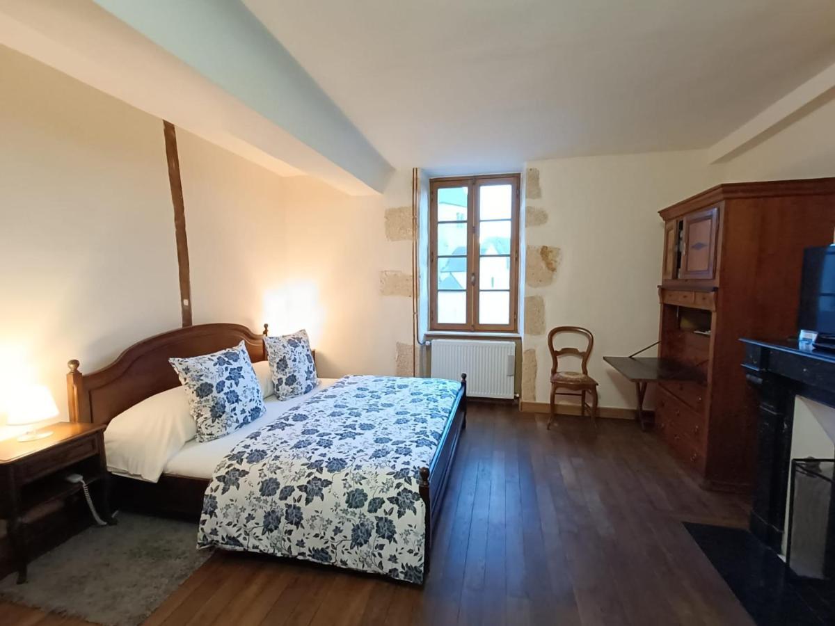Chez Casimir Panzió Cercy-la-Tour Kültér fotó